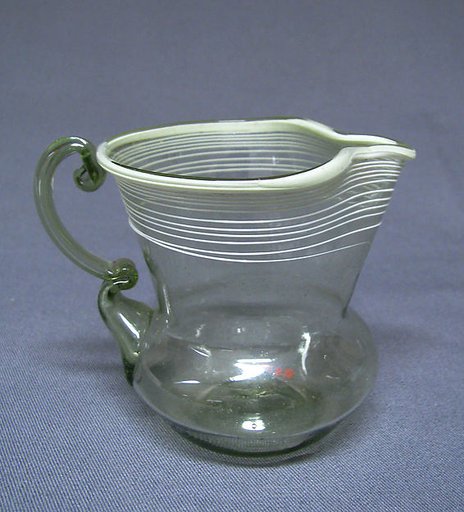 Jug (Pichet)