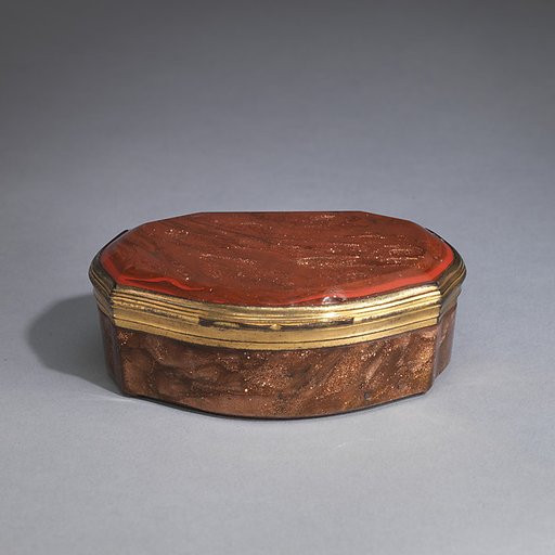 Snuffbox