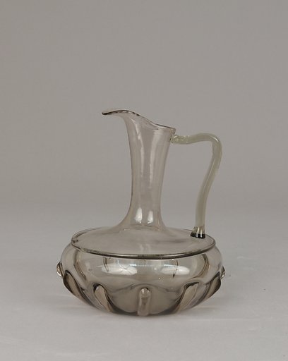 Partially-ribbed, amber-toned cruet bottle