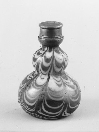Scent bottle