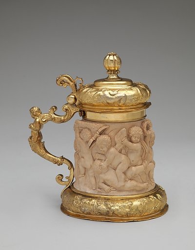 Tankard with cover