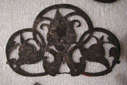 Plaque