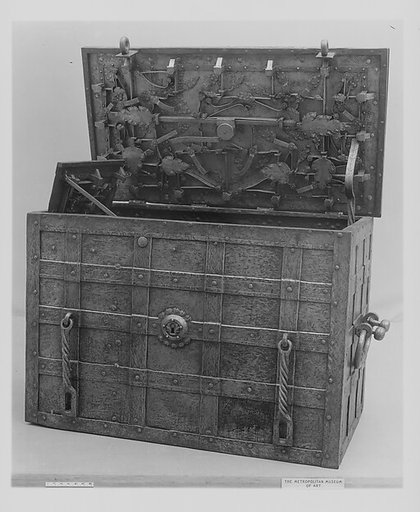 Strong box