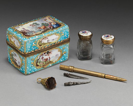 Writing Nécessaire
