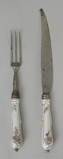 Table knife and fork