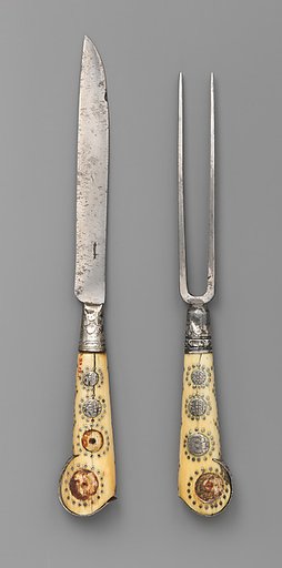 Table knife and fork