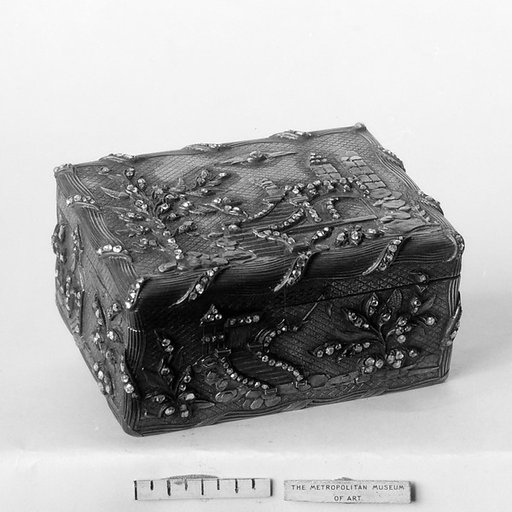 Snuffbox