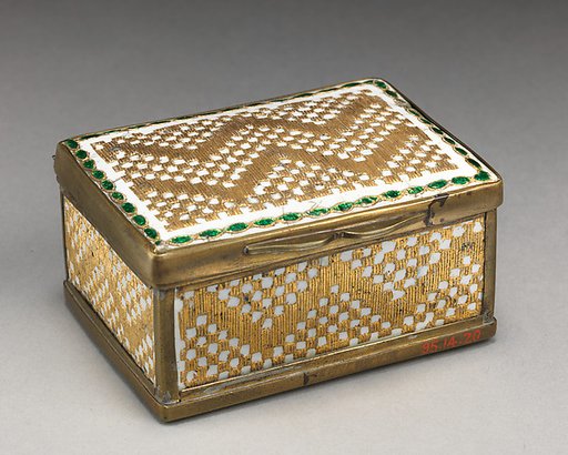 Snuffbox