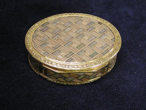 Snuffbox