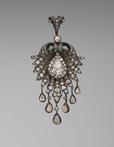 Brooch or pendant