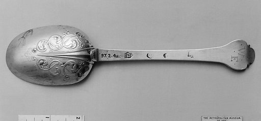 Trifid spoon