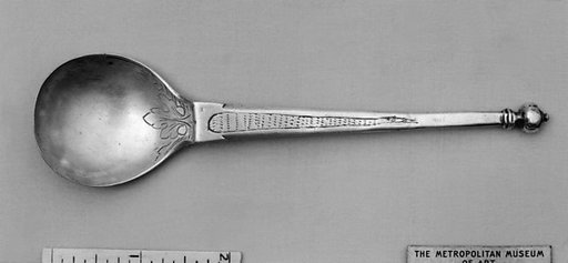 Acorn-top spoon