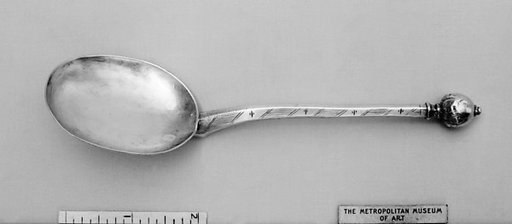 Acorn-top spoon