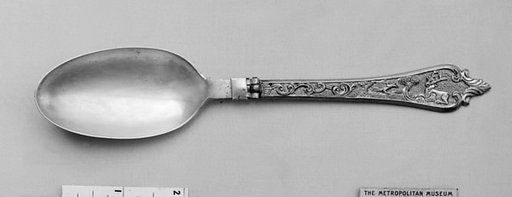 Folding spoon