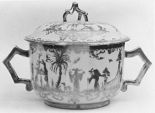 Sugar bowl