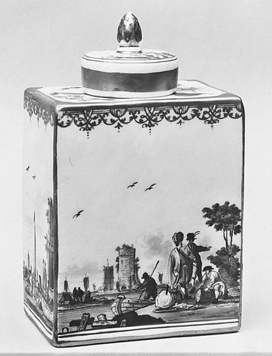 Tea caddy