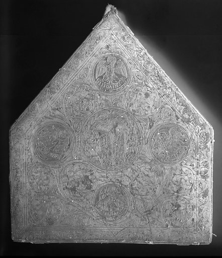 Mitre case with the arms of Cardinal Scipio Gonzaga