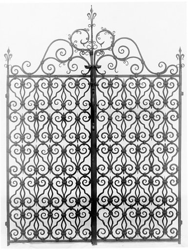 Gate