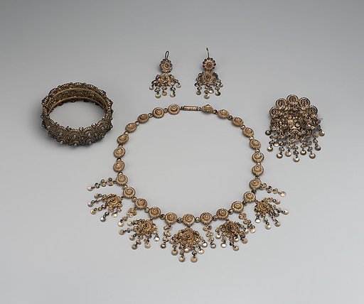 Earring