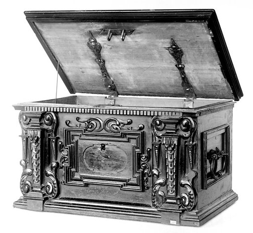 Small chest