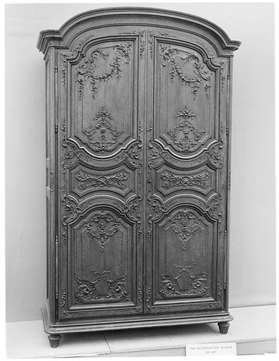 Armoire