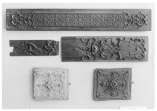 Pilaster end