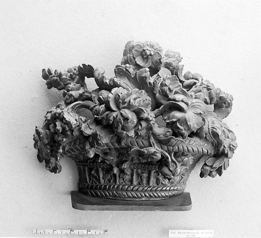 Console ornament