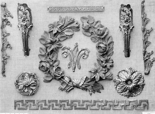 Set of three rosettes