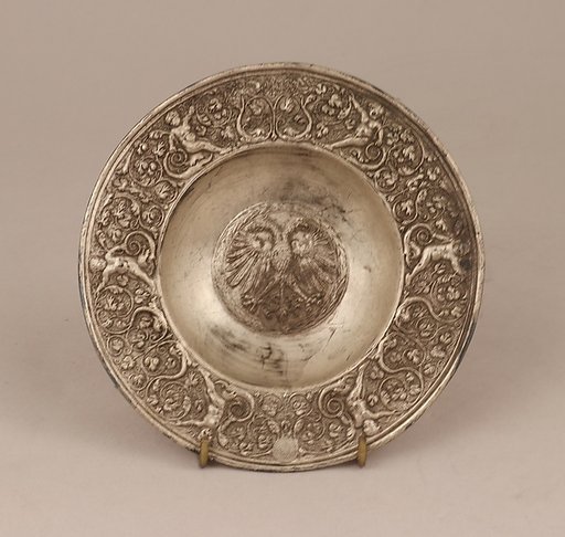 Plate
