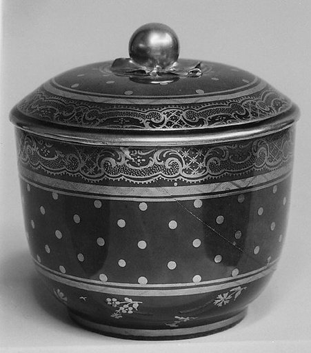 Sugar bowl