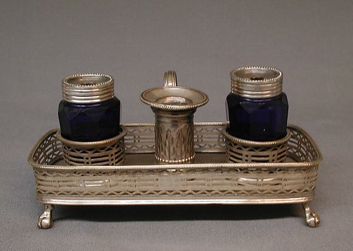 Inkstand