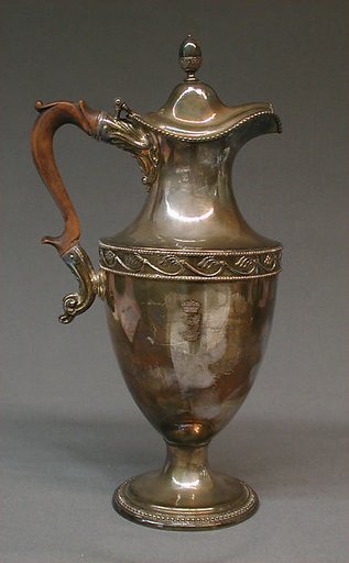 Hot water jug
