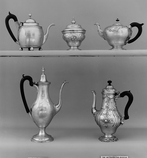 Sugar bowl with cover