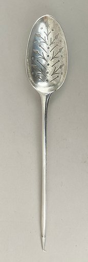 Strainer spoon