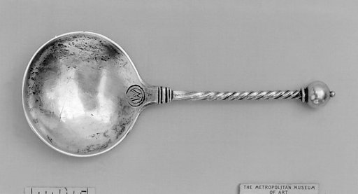 Ball-knopped spoon