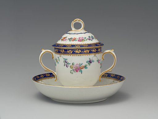 Chocolate cup with cover and saucer