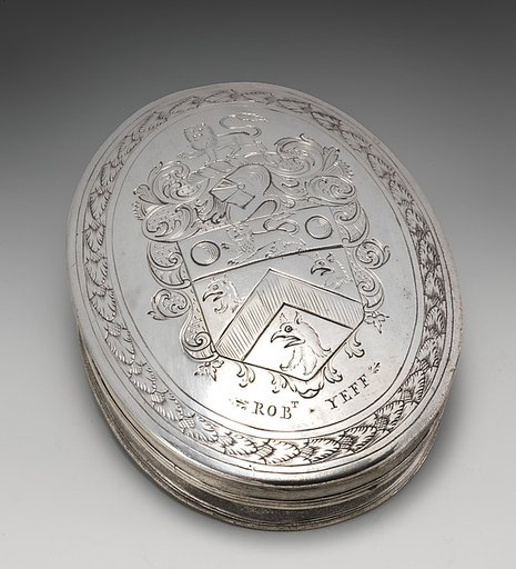 Tobacco box inscribed with the name Robert Yeff