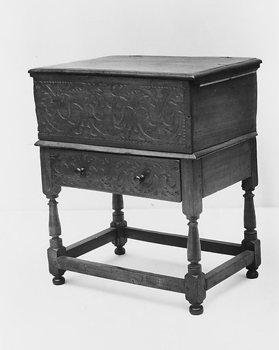 Desk-on-frame