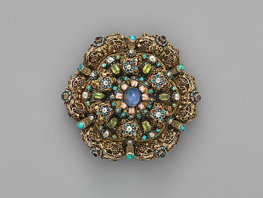 Dress ornament (heftel)