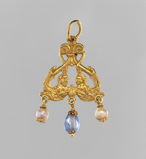 Sixteenth-century-style pendant