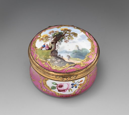 Snuffbox