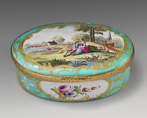 Snuffbox