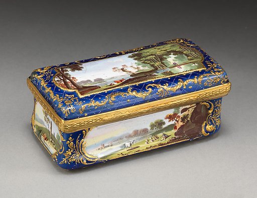 Snuffbox