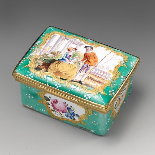 Snuffbox