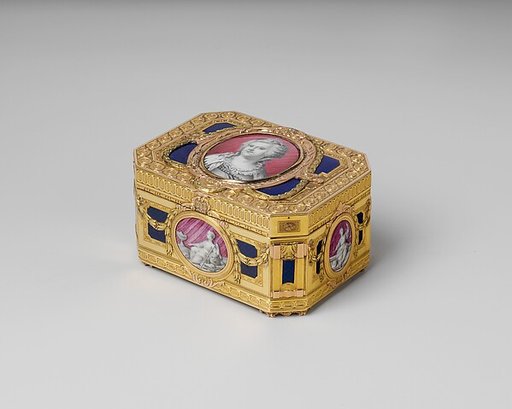 Snuffbox