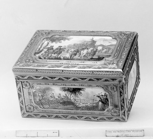Snuffbox with hunting scene