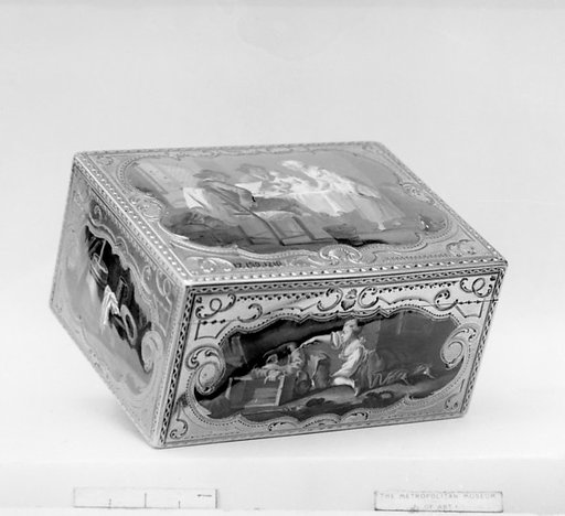 Snuffbox with peasant scenes