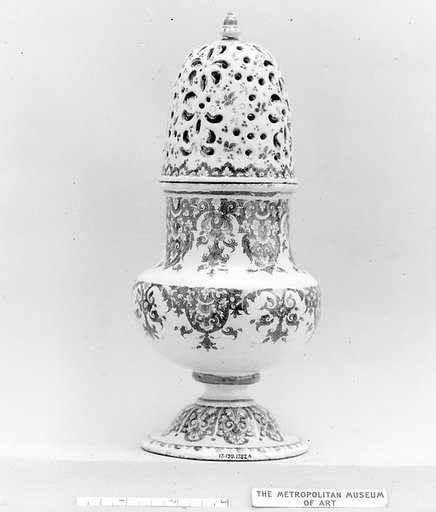 Sugar caster