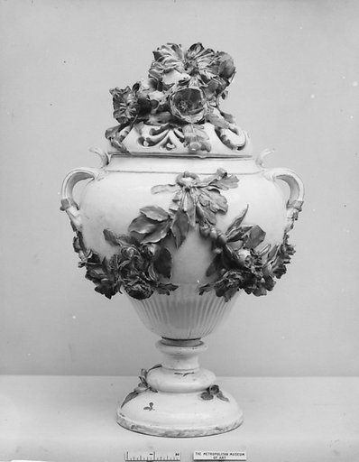 Perfume burner