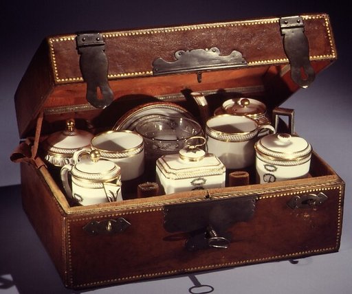 Case for a traveling service